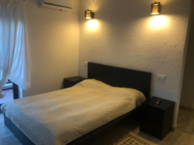 Hostal Pensiunea Carol