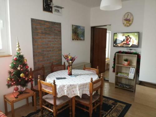 Holiday House " Family Radivojevic"