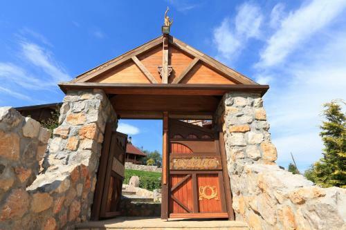 Rtanjski Dvori
