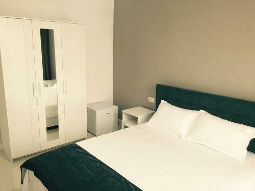 Hostal Mamaia Beach Side