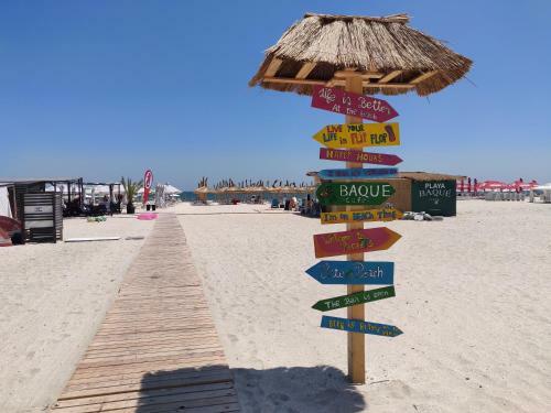 Hostal Mamaia Beach Side