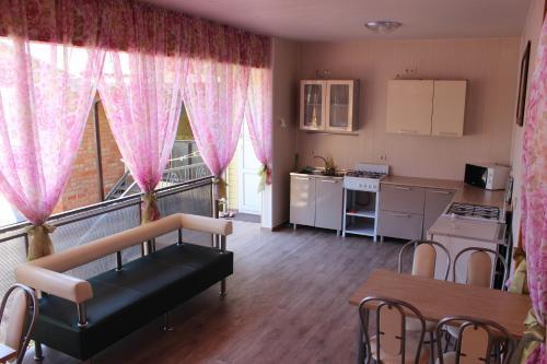 Hostal Summer Accommodation Na Nizhnesadovoy