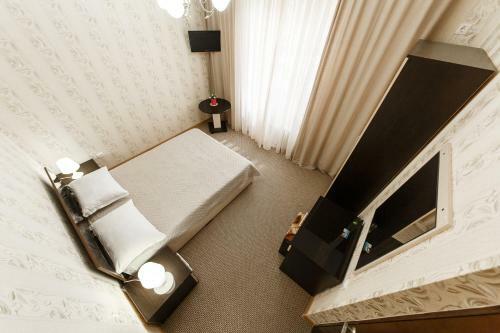 Hostal Chelsi Hotel