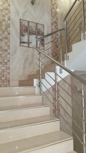 Hostal Avghust Guest House