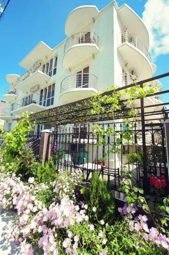Posada Ellas Guest House