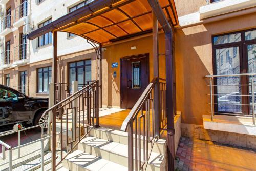 Apartment On Khalturina 30