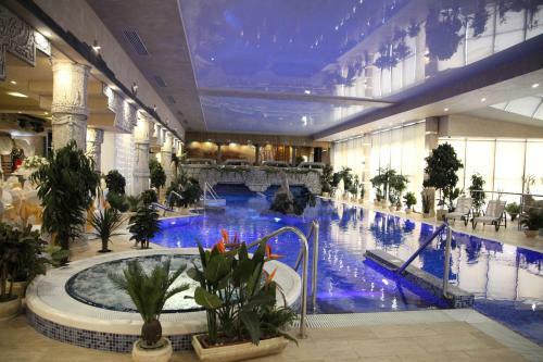 Hotel Berejki-hall