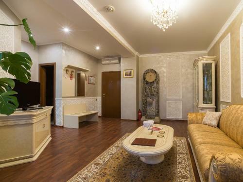 Hotel Uyut
