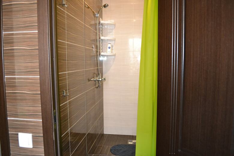 Albergue Box Hotel Valiano