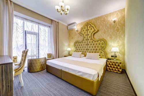 Hotel Marton Palace