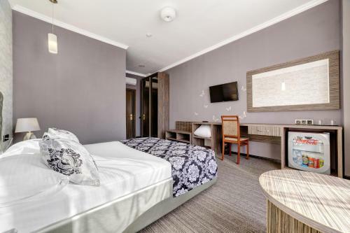 Hotel Marton Palace