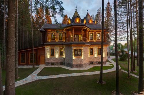 Okhotnichyi Sezony Hotel