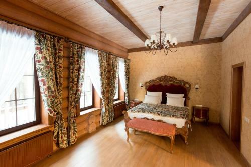 Okhotnichyi Sezony Hotel