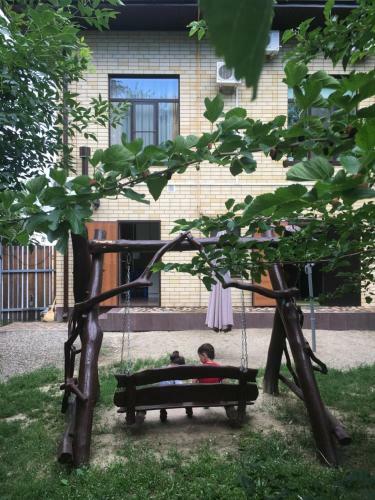 Hostal Guest House San Bah
