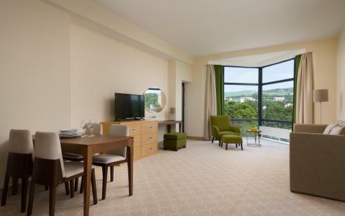 Green Resort Hotel And Spa
