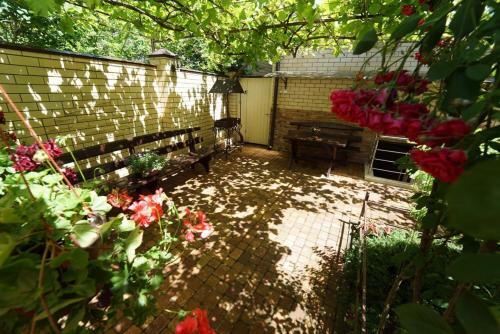 Hostal Guest House Uncle Chernomor
