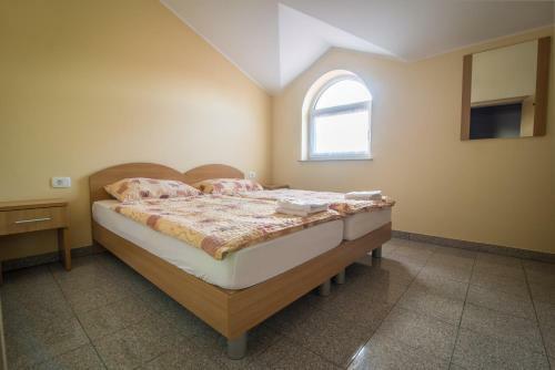Rooms Hrpelje