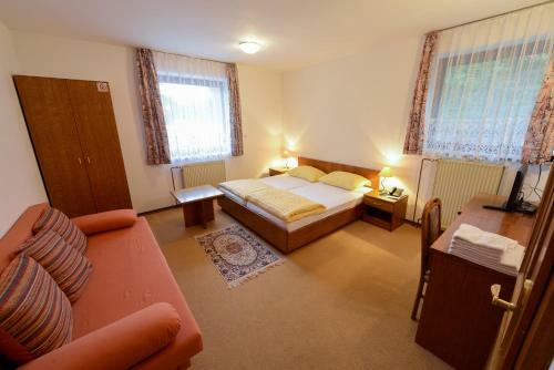 Hostal Guest House Bakhus