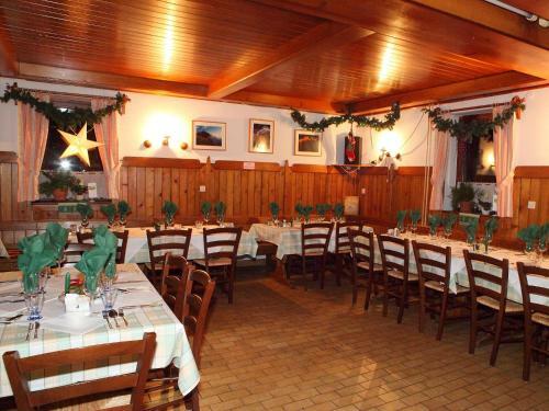 Hostal Planinska Ko?a Na Gozdu
