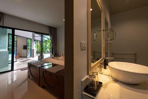 Hotel Les Palm Waterfall Pool Villa