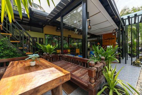 Hotel Les Palm Waterfall Pool Villa