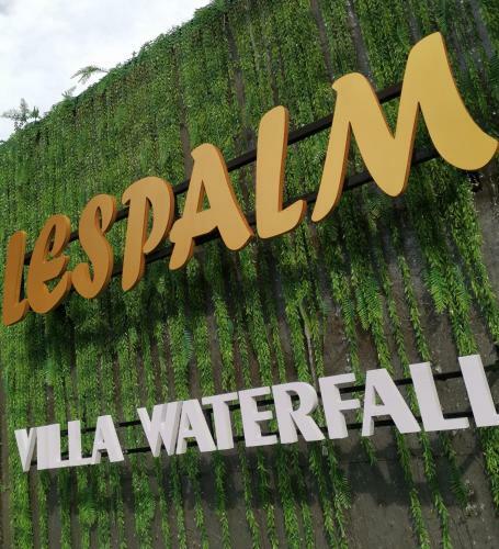 Hotel Les Palm Waterfall Pool Villa