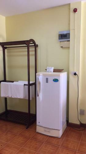 Poon Suk Hotel Kabin Buri