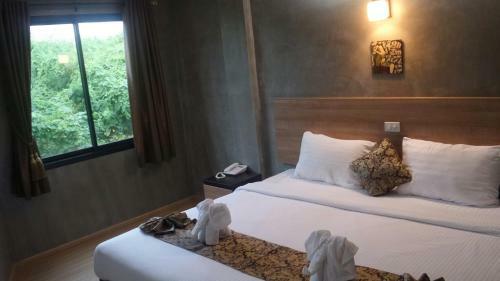 Hotel Narai Iyara Palace