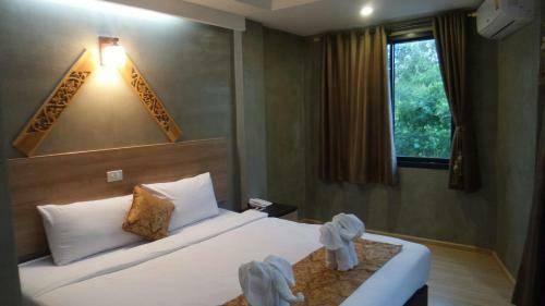 Hotel Narai Iyara Palace