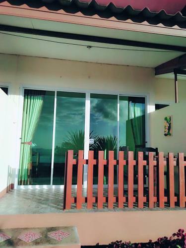 Hotel Buran Phucheefah Resort