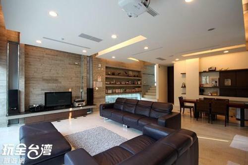 Erchuan Lakeside Cafe Guesthouse