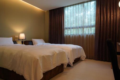 823 Tourist Hotel