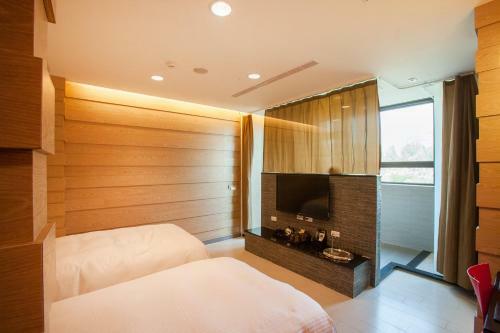823 Tourist Hotel
