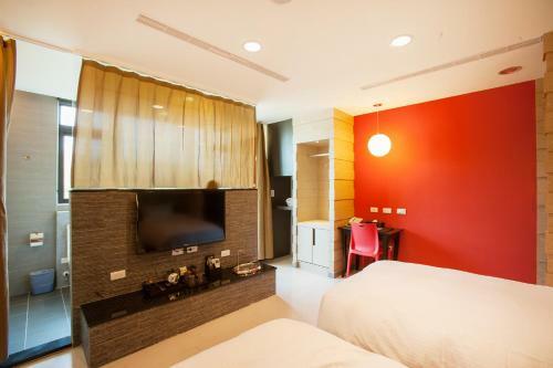 823 Tourist Hotel