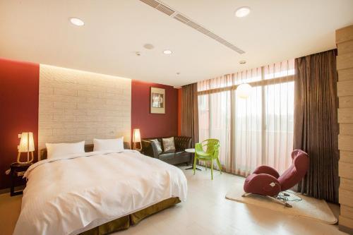 823 Tourist Hotel