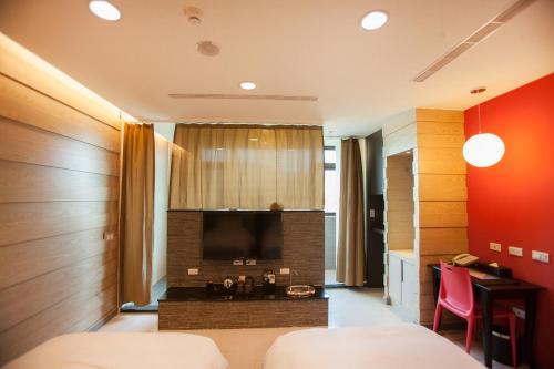 823 Tourist Hotel