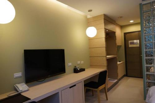 823 Tourist Hotel
