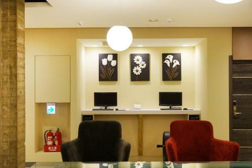 823 Tourist Hotel