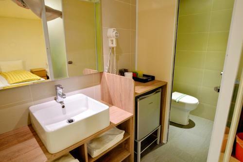 Albergue Chengching Lakefront Resort