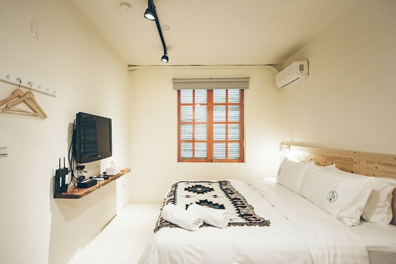 Yellow's Kenting B&B