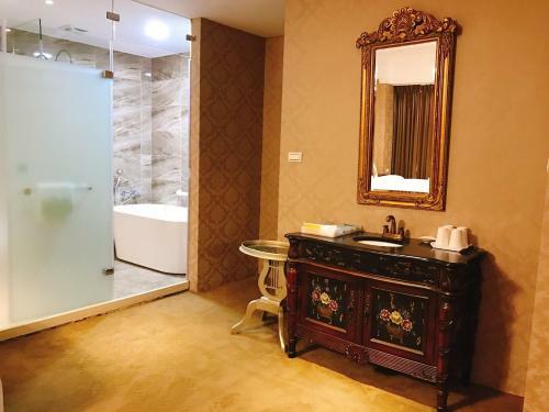 No. 6 Baowanglai Hotel