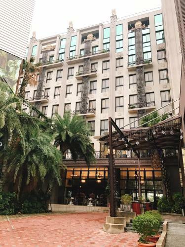 No. 6 Baowanglai Hotel