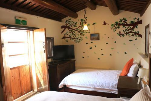 Longmen Inn Bed And Breakfast