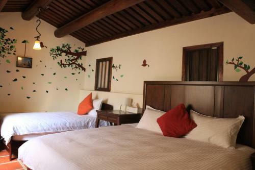 Longmen Inn Bed And Breakfast