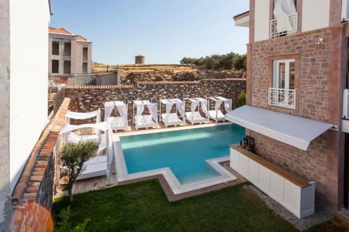 Cunda Pur Beyaz Hotel