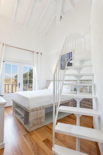 Cunda Pur Beyaz Hotel