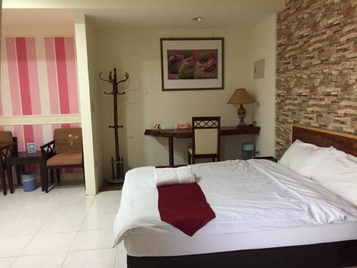 Hostal Tainan B&B Hall West Centra