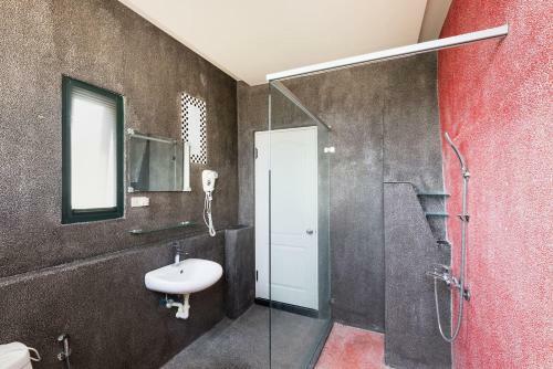 Hostal Tainan B&B Hall West Centra