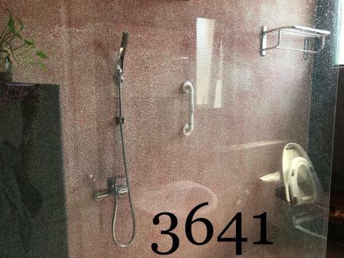 Hostal Tainan B&B Hall West Centra