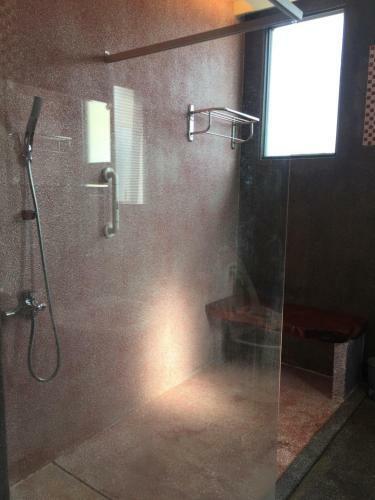 Hostal Tainan B&B Hall West Centra